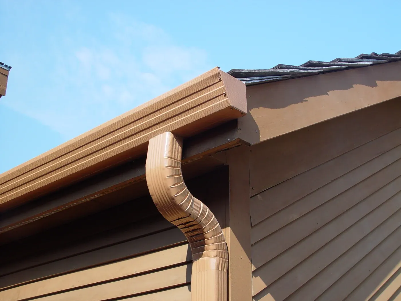 Aluminum K-Style Gutter & Downspout Replacement