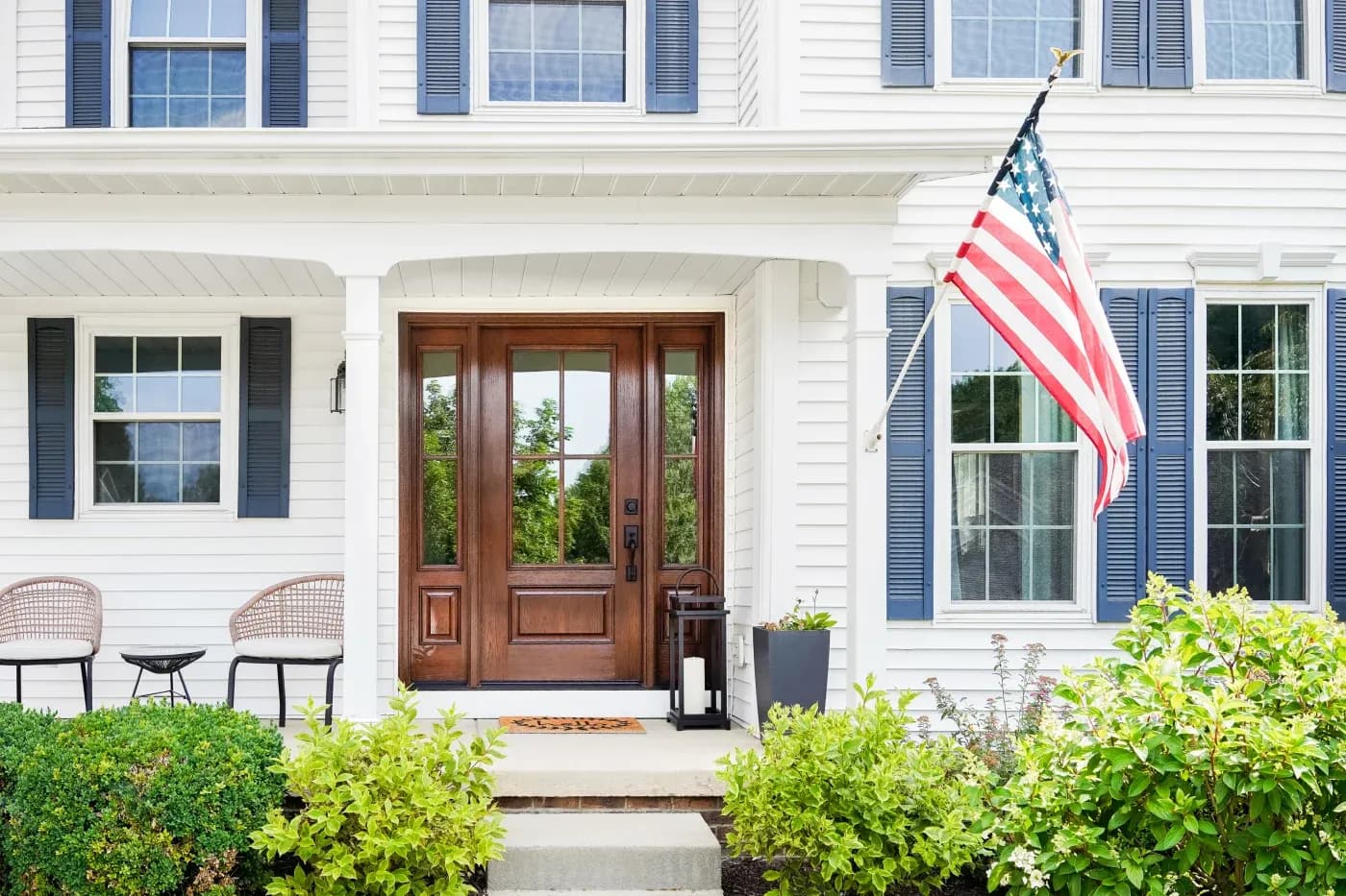 provia-entry-door-440-1P Signet Oak -Truffle-SDLs-Front Porch